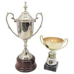 Large plated quaiche with Ayr racecourse inscription D23cm, plated challenge cup and cover 'Sandown Park', and other plated items variously engraved 