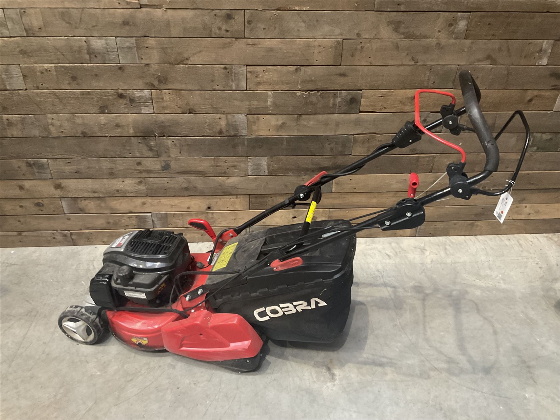 Cobra 575iS petrol lawnmower, electric start, with battery and charger