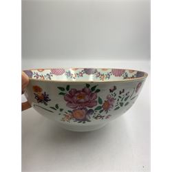 19th century Chinese famille rose bowl decorated with sprays of flowers with pink lattice panels to the border D23cm