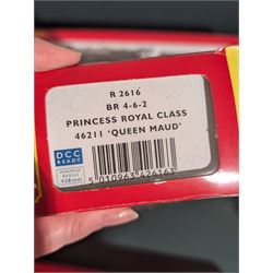 Three Hornby '00' gauge locomotives, comprising R2726 Patriot Class 4-6-0 Private W Wood VC locomotive no. 45536, R2728 Royal Scot Class 4-6-0 Royal Inniskilling Fusilier locomotive no. 46120 and R2616 Princess Royal Class 4-6-2 Queen Maud locomotive no. 46211, all boxed 