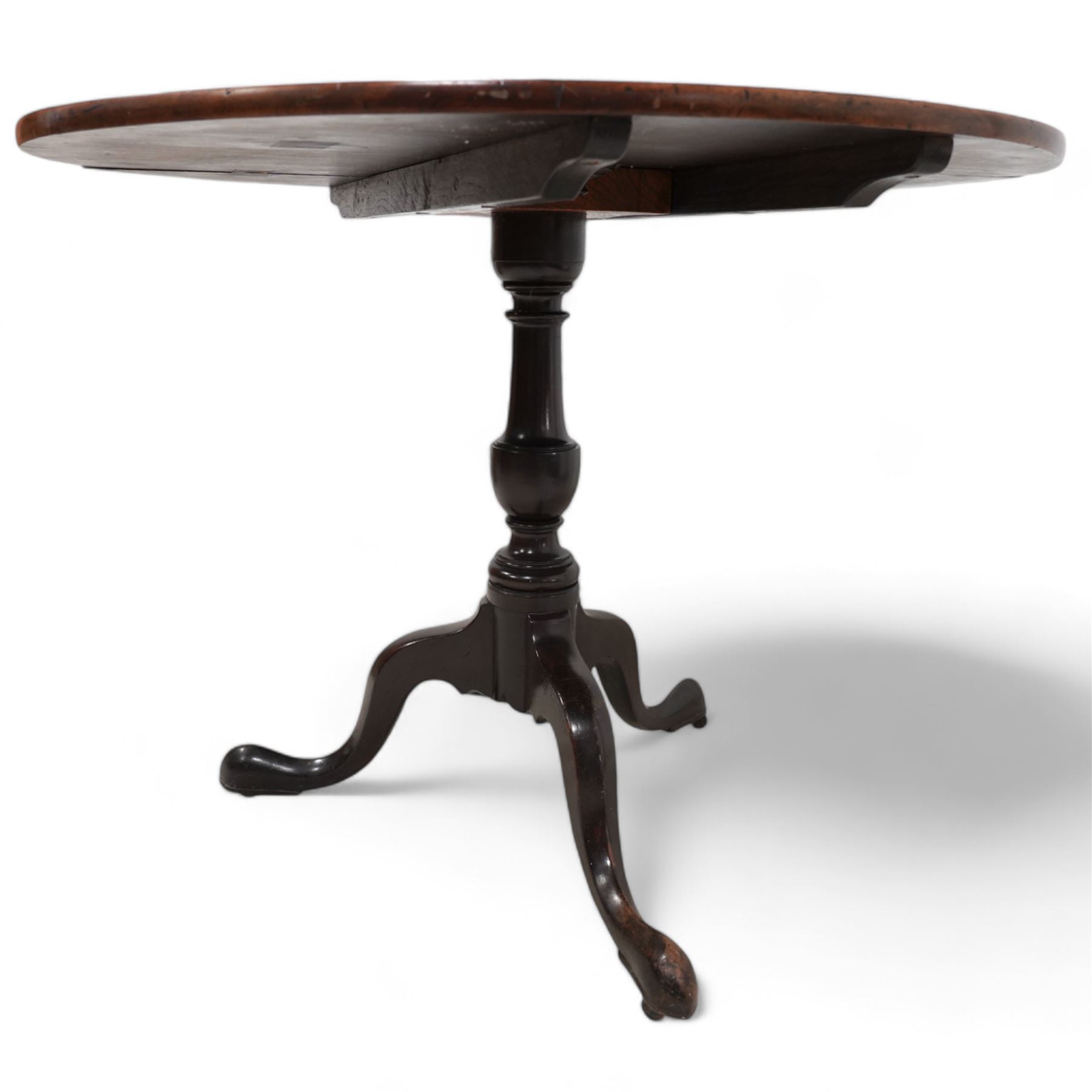 George III mahogany tripod table, circular tilt-top on turned vasiform pedestal, terminating in splayed supports