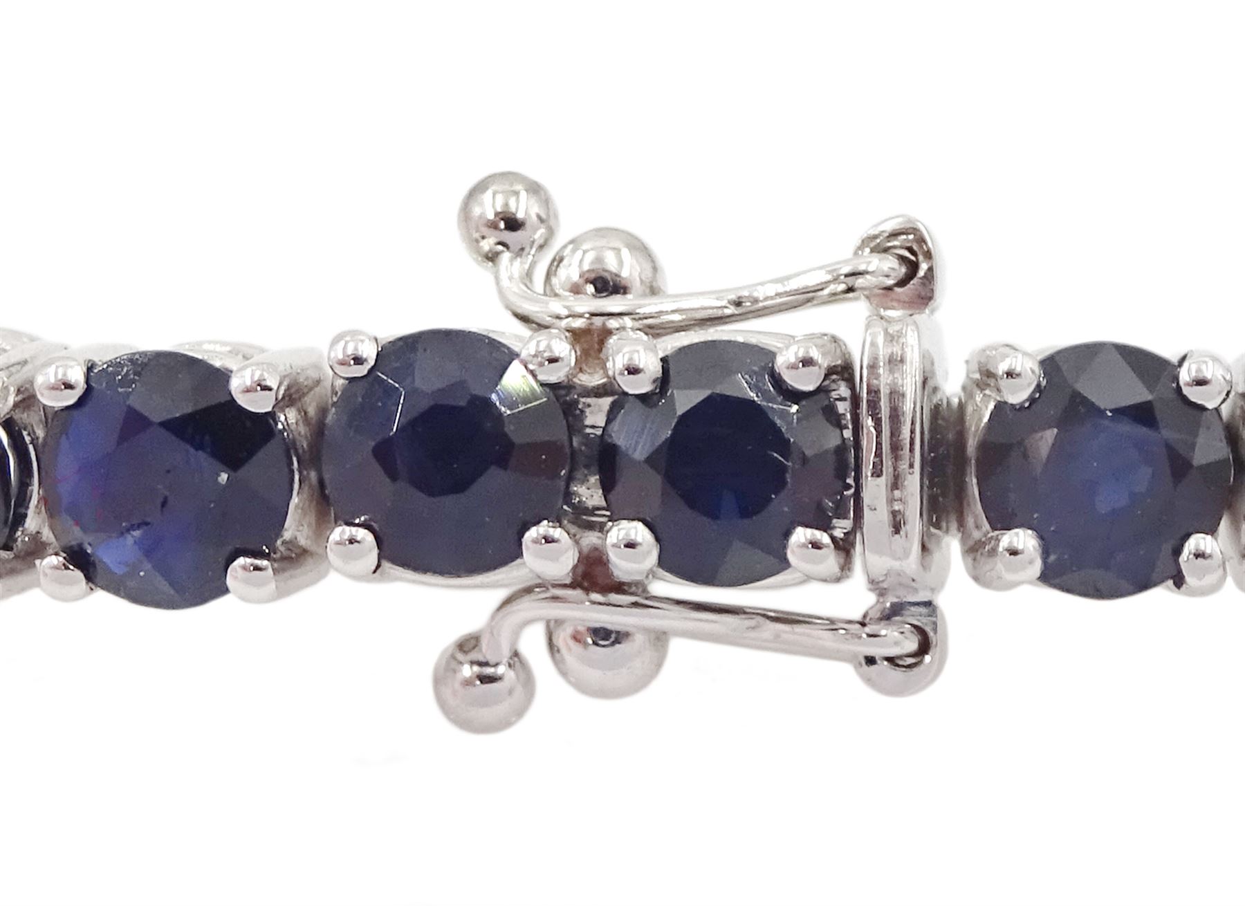 18ct white gold round cut sapphire bracelet, hallmarked, total sapphire weight approx 8.00 carat