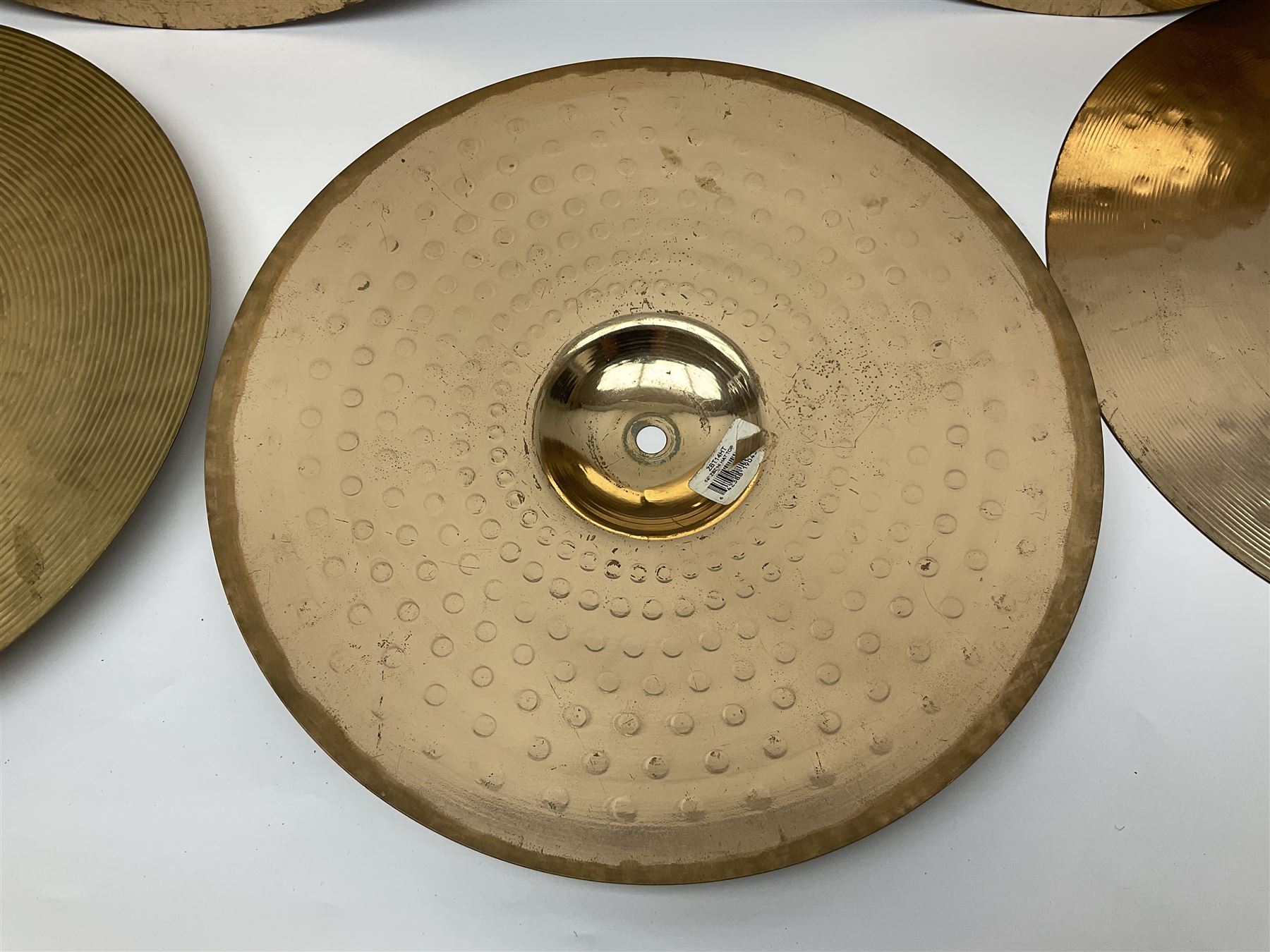 Five Zildjian cymbals - ZBT Ride D51cm (20