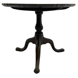 George III mahogany tripod table, circular moulded pie-crust tilt-top, on turned and twist carved pedestal, three splayed supports with pointed feet 