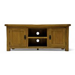 Contemporary oak media unit, rectangular top above an open central section with adjustable...