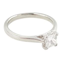 Platinum single stone square modified brilliant cut diamond ring by Hugh Rice, Sheffield 2014, diamond 0.50 carat, GIA report check: colour G, clarity VS1