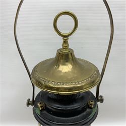 Bialaddin paraffin lamp Reg no 839212, H44cm