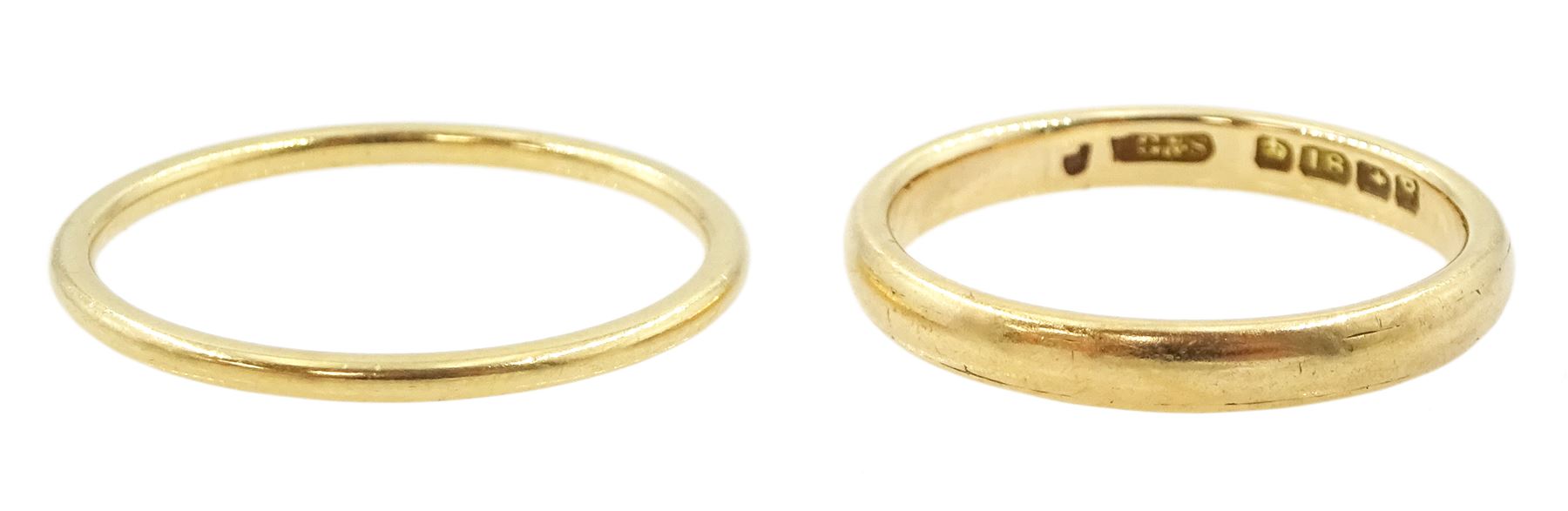 Two 18ct gold wedding bands