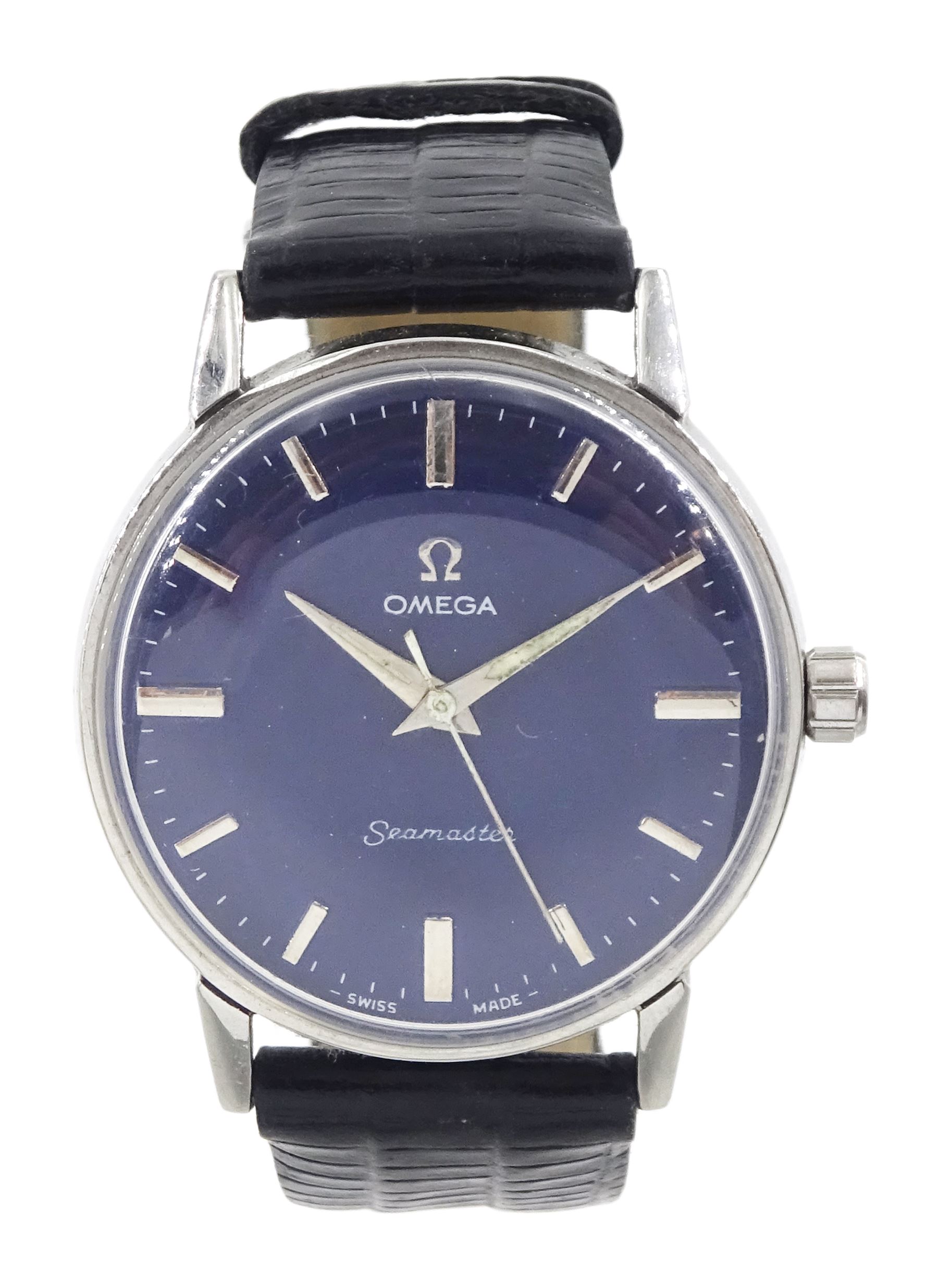 Omega Seamaster gentleman's manual wind wristwatch, Ref. 136.011 Cal. 601, blue dial with baton hour markers, on black leather strap