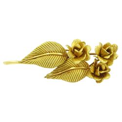 18ct gold rose flower brooch, stamped