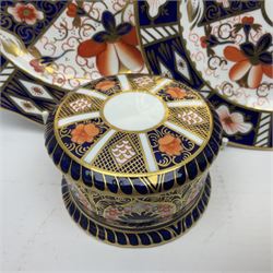 Royal Crown Derby imari pattern covered trinket box, together with three imari pattern 2451 plates of various sizes, largest plate D27cm 