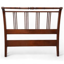 Early 20th century mahogany 4' bedstead, ring turned rail over vertical slats and moulded uprights 