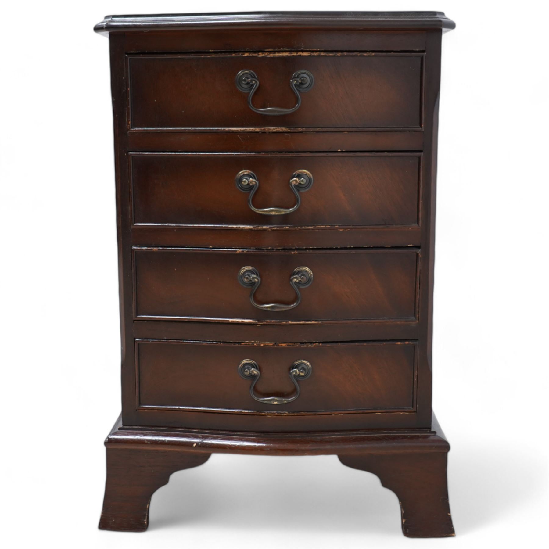 Small 20th century chest, fitted with four drawers, on bracket feet