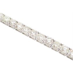 18ct white gold round brilliant cut diamond bracelet, stamped, total diamond weight approx 11.25 carat