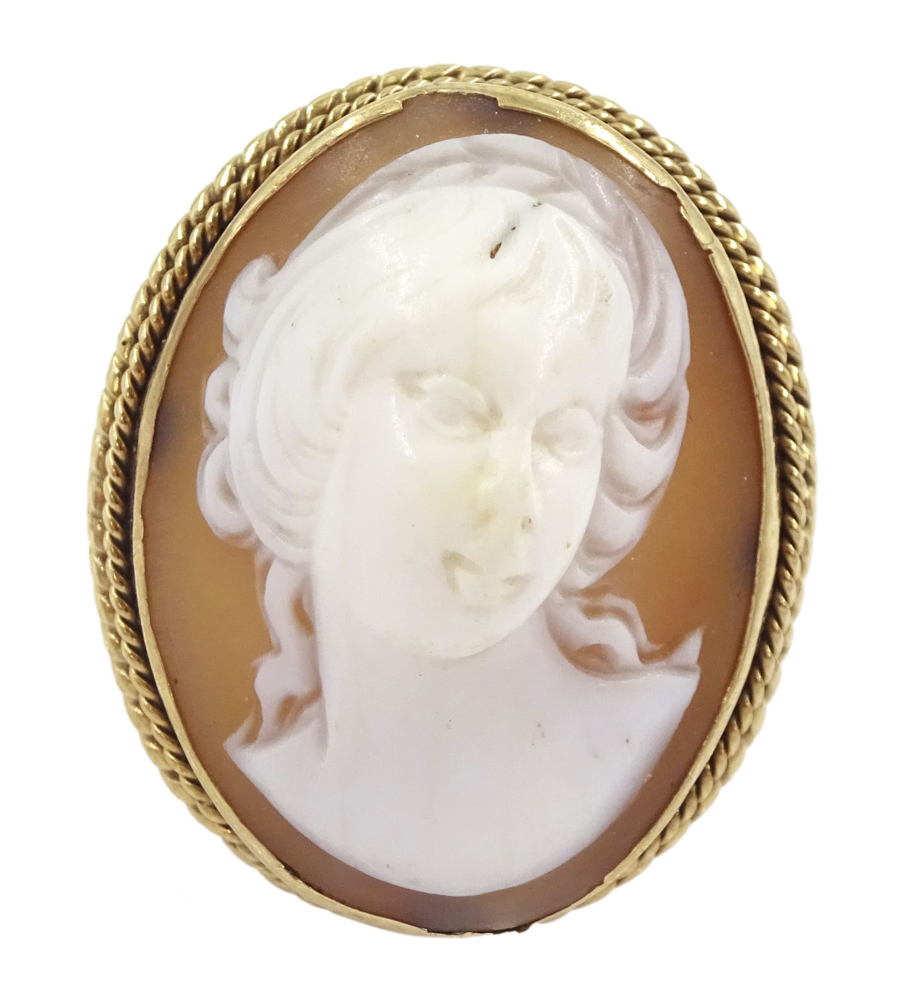 9ct gold cameo ring, depicting a portrait bust of a woman, Birmingham 1973