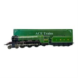 ACE Trains 0 gauge E/6 LNER A3 Class 4-6-2 locomotive 'Blink Bonny' no.2550, with tender, ...