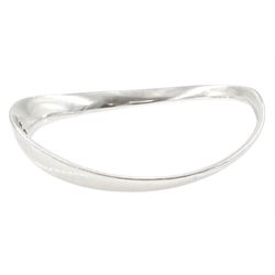 Georg Jensen silver Curve bangle, No. 501, dsigned by Regitze Overgaard, boxed