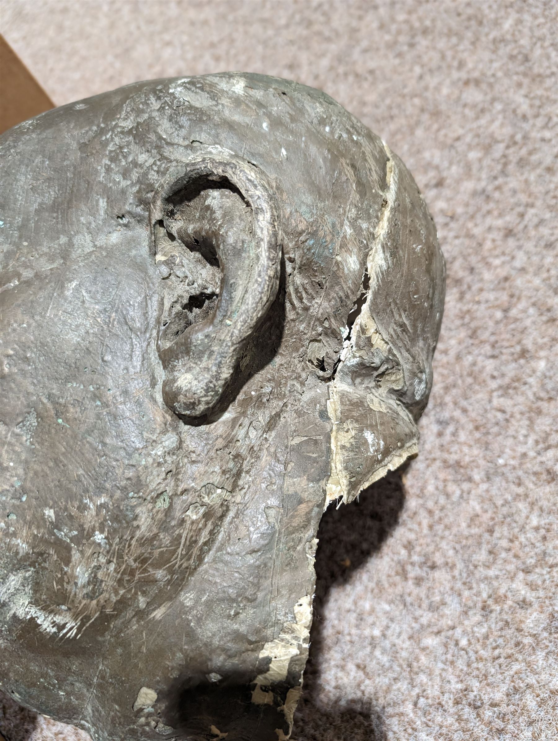 Composite cast head of Sir Winston Churchill, H28cm