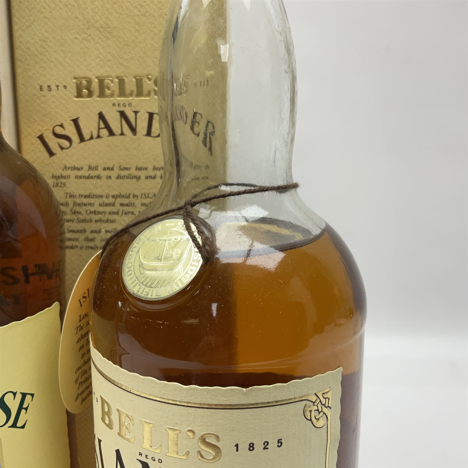 Four bottles of blended Scotch whisky, comprising Inver House, Bell's Islander' The Famous Grouse Islay Cask Finish,  various contents and proofs (4)