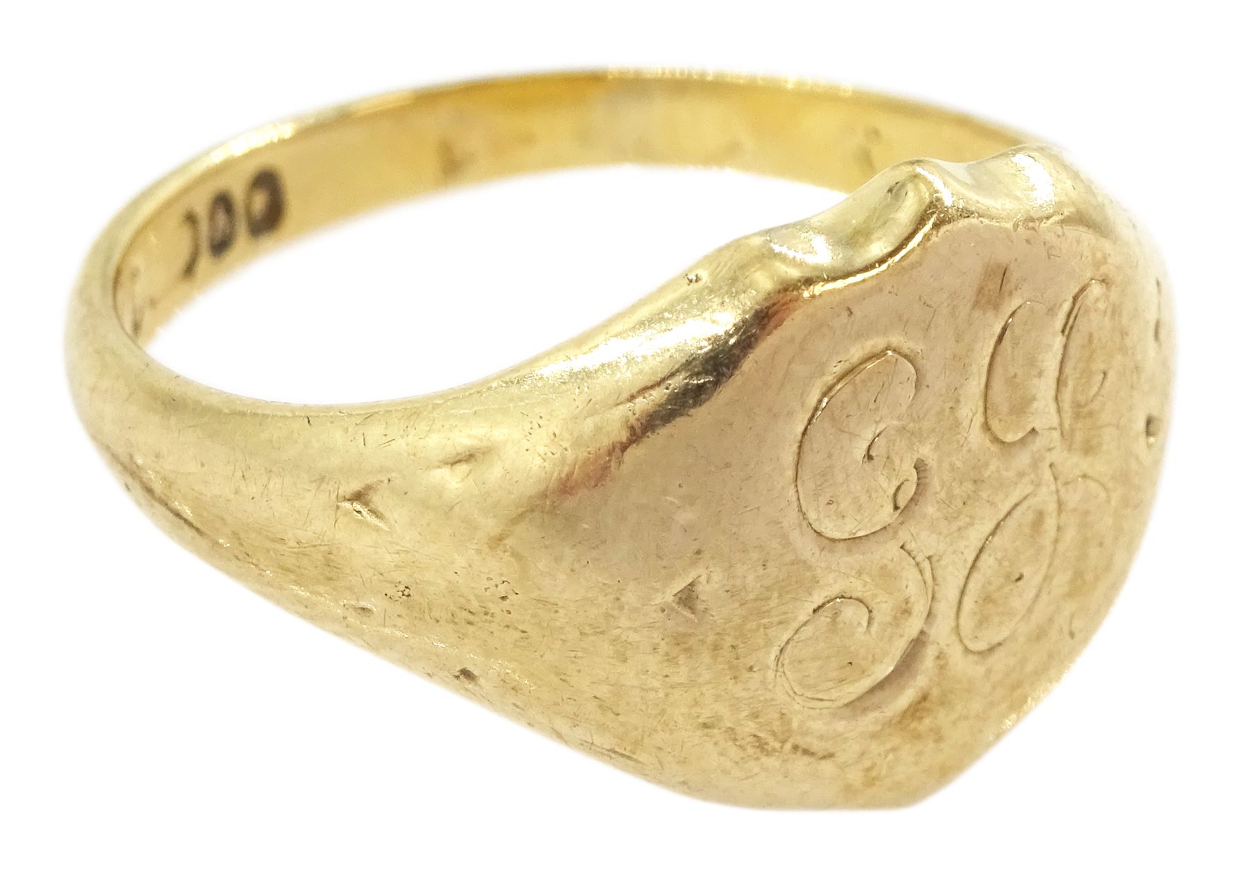 9ct gold shield signet ring, engraved with initials, London1963