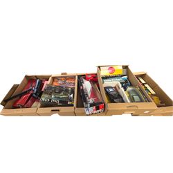 Collection of toys and diecast models, including boxed Hornby O gauge model railway access...