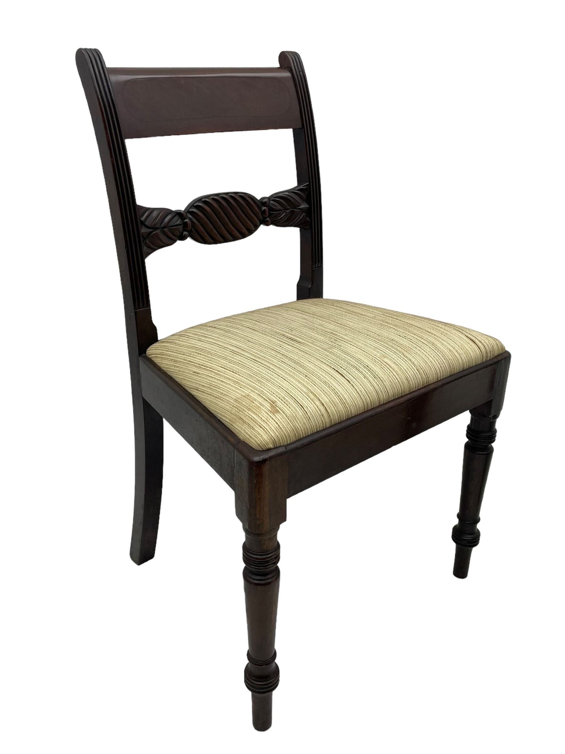 Georgian design set of six (6+2) mahogany dining chairs, the bar cresting rail inlaid with figured mahogany panel, shaped twist lobe carved middle rail with extending stylised leaf decoration, upholstered drop-in seat, on turned front supports 