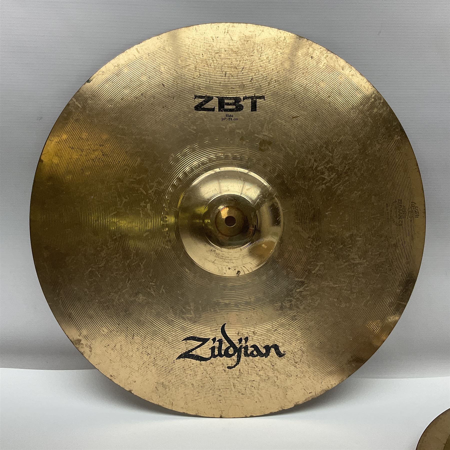 Five Zildjian cymbals - ZBT Ride D51cm (20