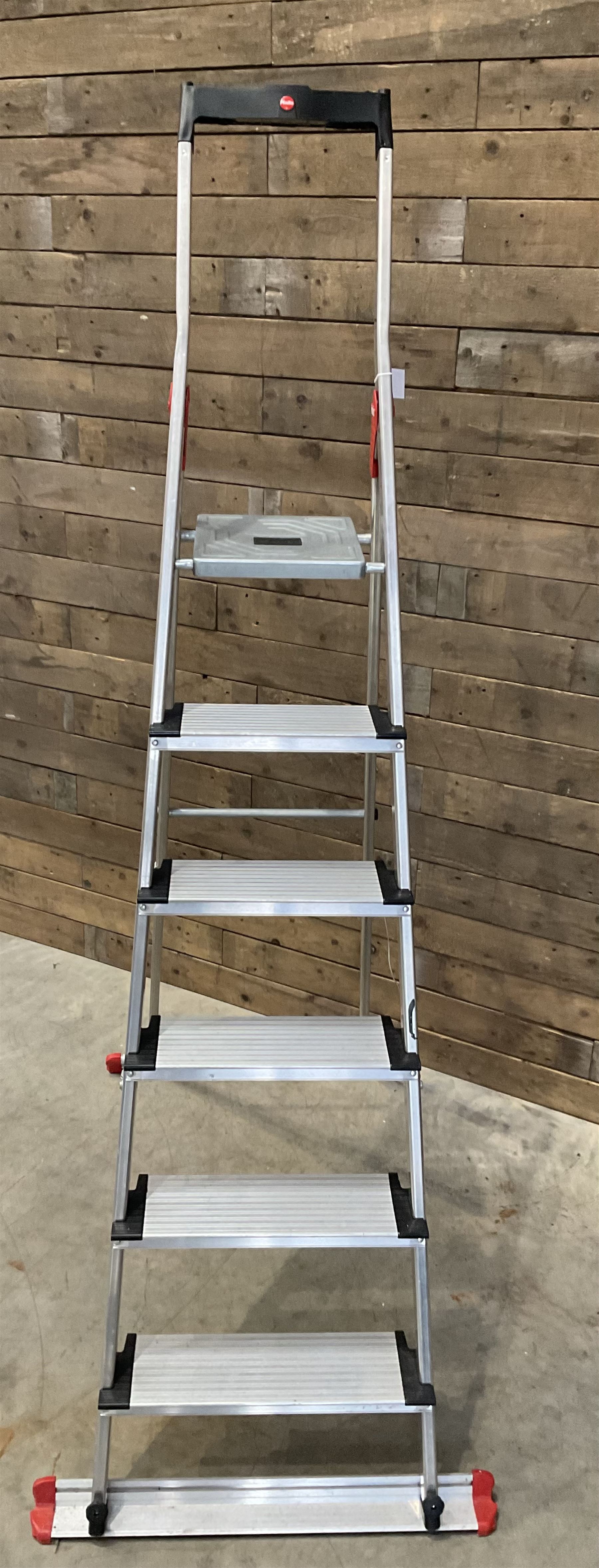 Hailo five rung step ladders