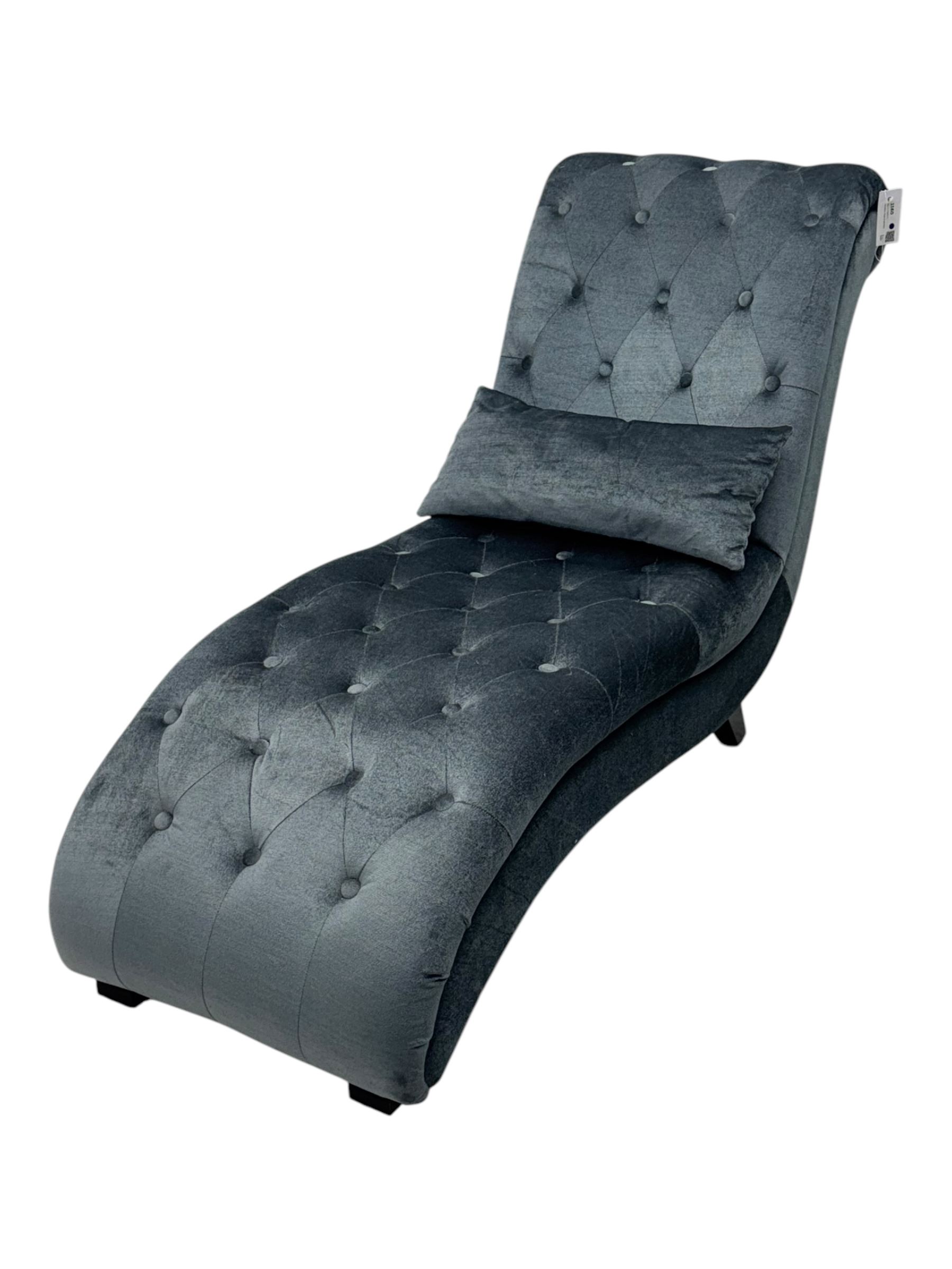 Contemporary chaise longue, upholstered in blue velvet