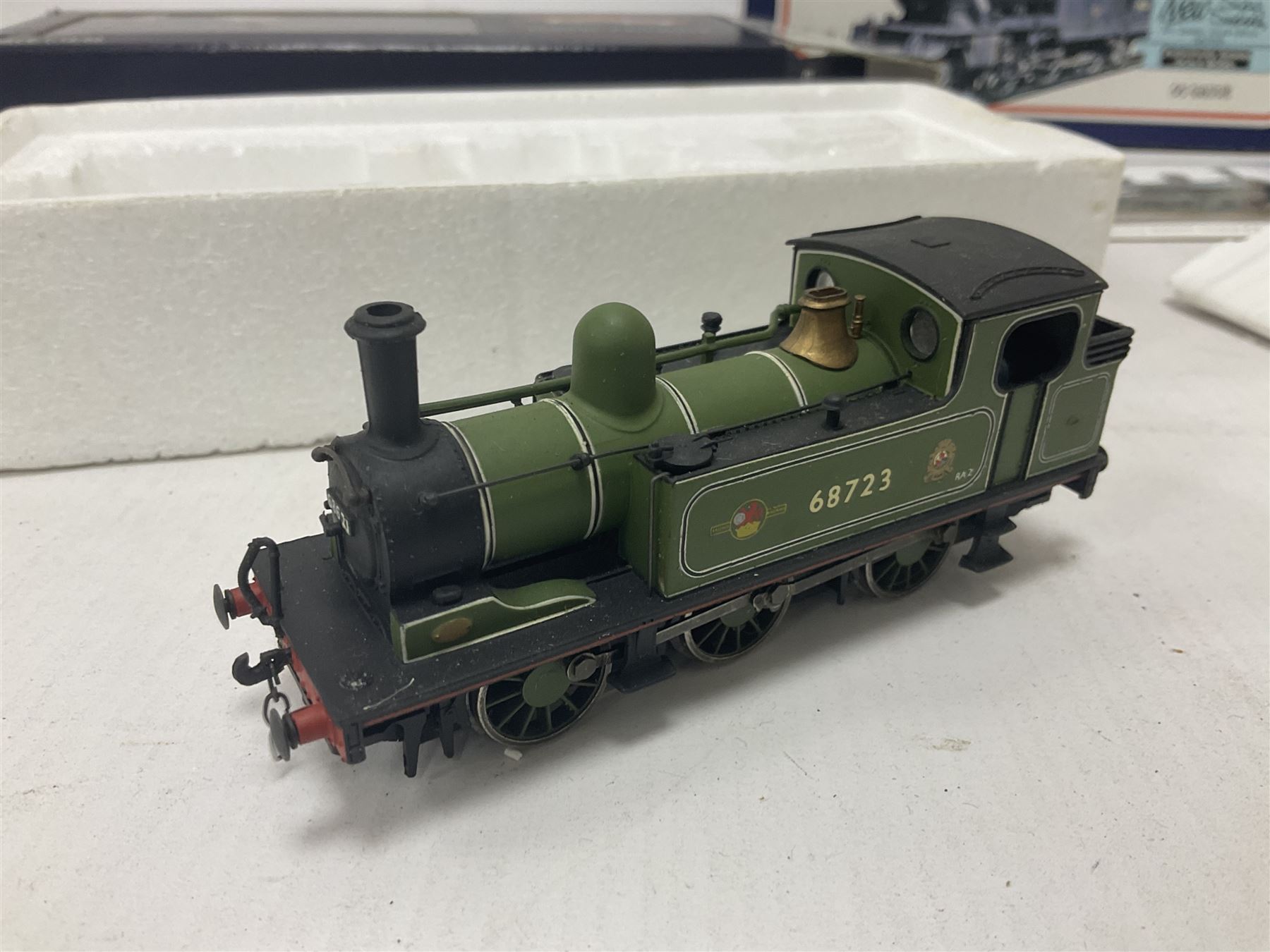 Bachmann ‘00’ gauge - 31502 J72 Class 0-6-0T locomotive no.68660 in BR black; 31056 J72 Class 0-6-0T locomotive no.68723 in BR green; 31454 Ivatt Class 2-6-2T locomotive no.41286 in BR black; 31602 Gresley V1/3 Class 2-6-2T locomotive no.67664 in BR black (4) 