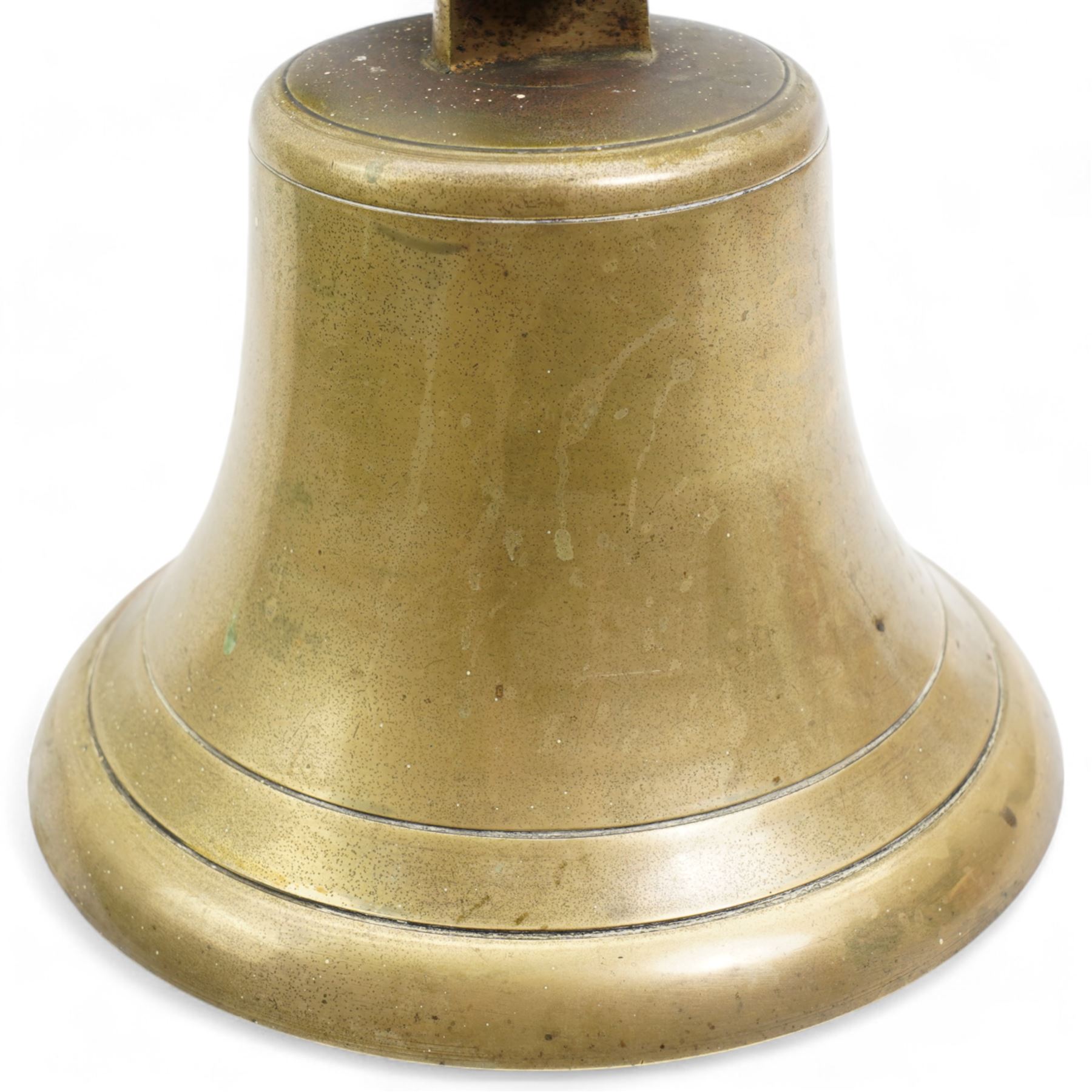 20th century brass bell with ornate split bracket, H20cm x bell D20cm