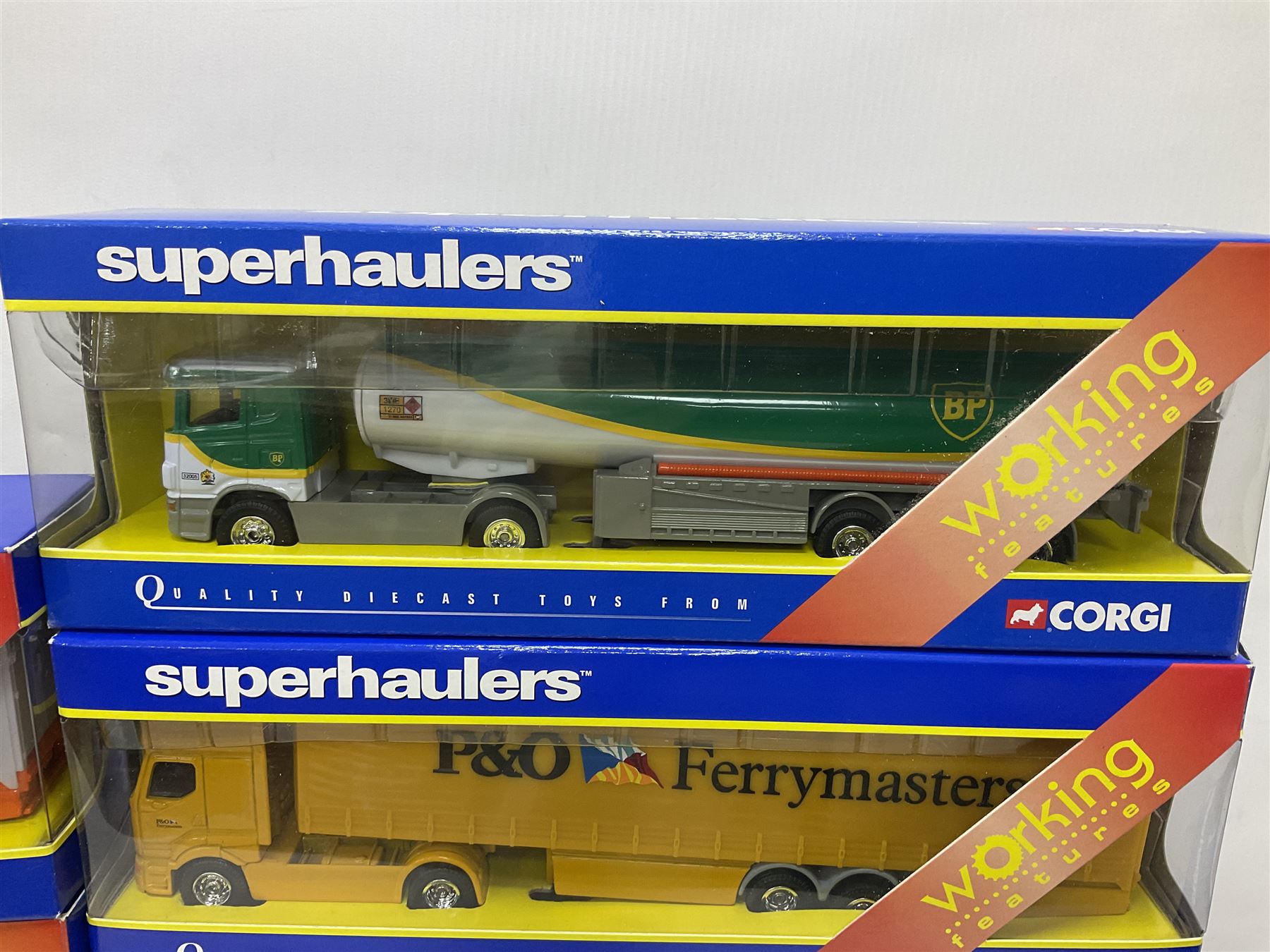 Corgi - thirteen 1:64 scale Superhaulers vehicles comprising 59513, 59548, 59568, 60031, 65804, TY86608, two TY86611, TY86617, TY86618, TY86620, TY86624 and TY86626 (13) 