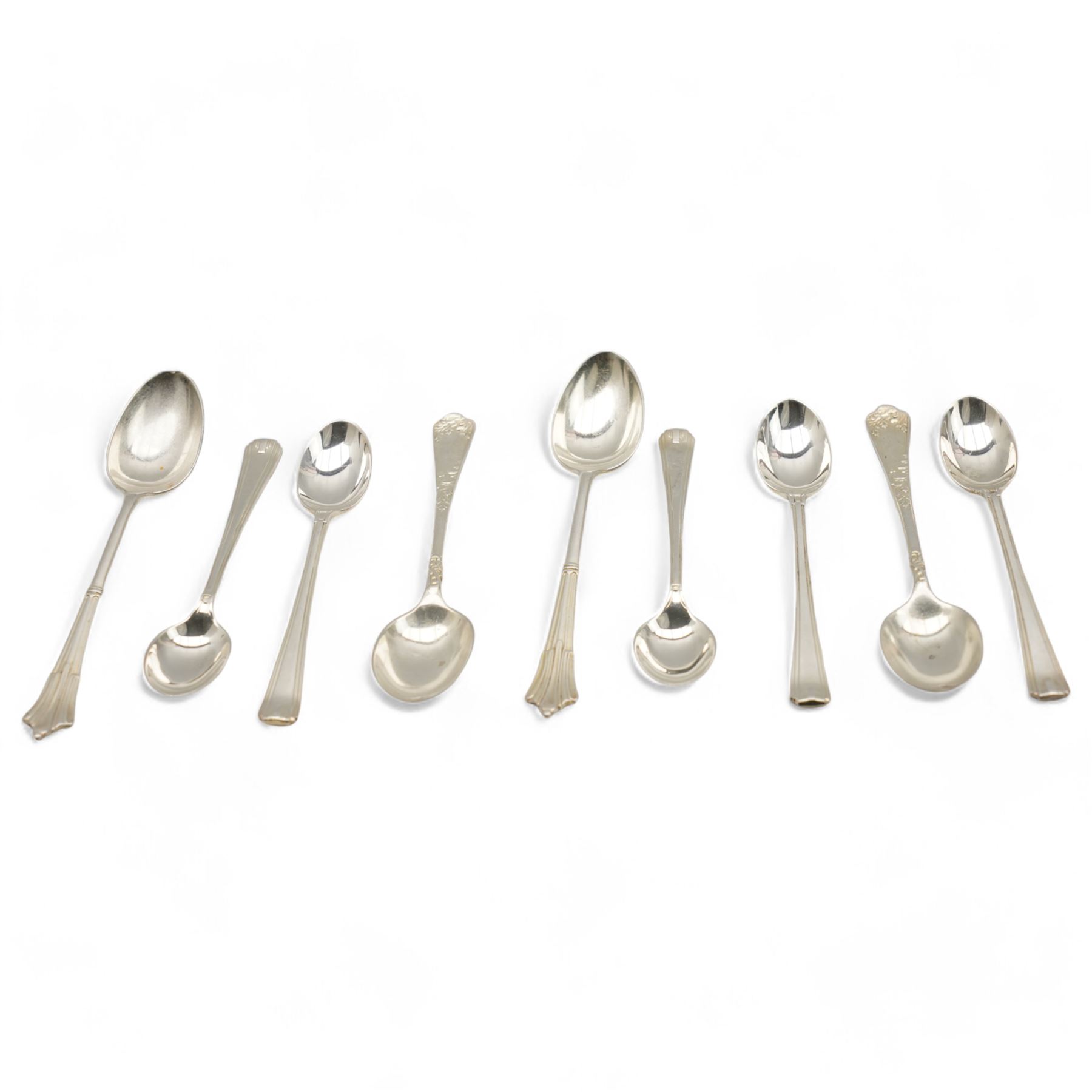 Set of five silver teaspoons and two further pairs of silver teaspoons (9)