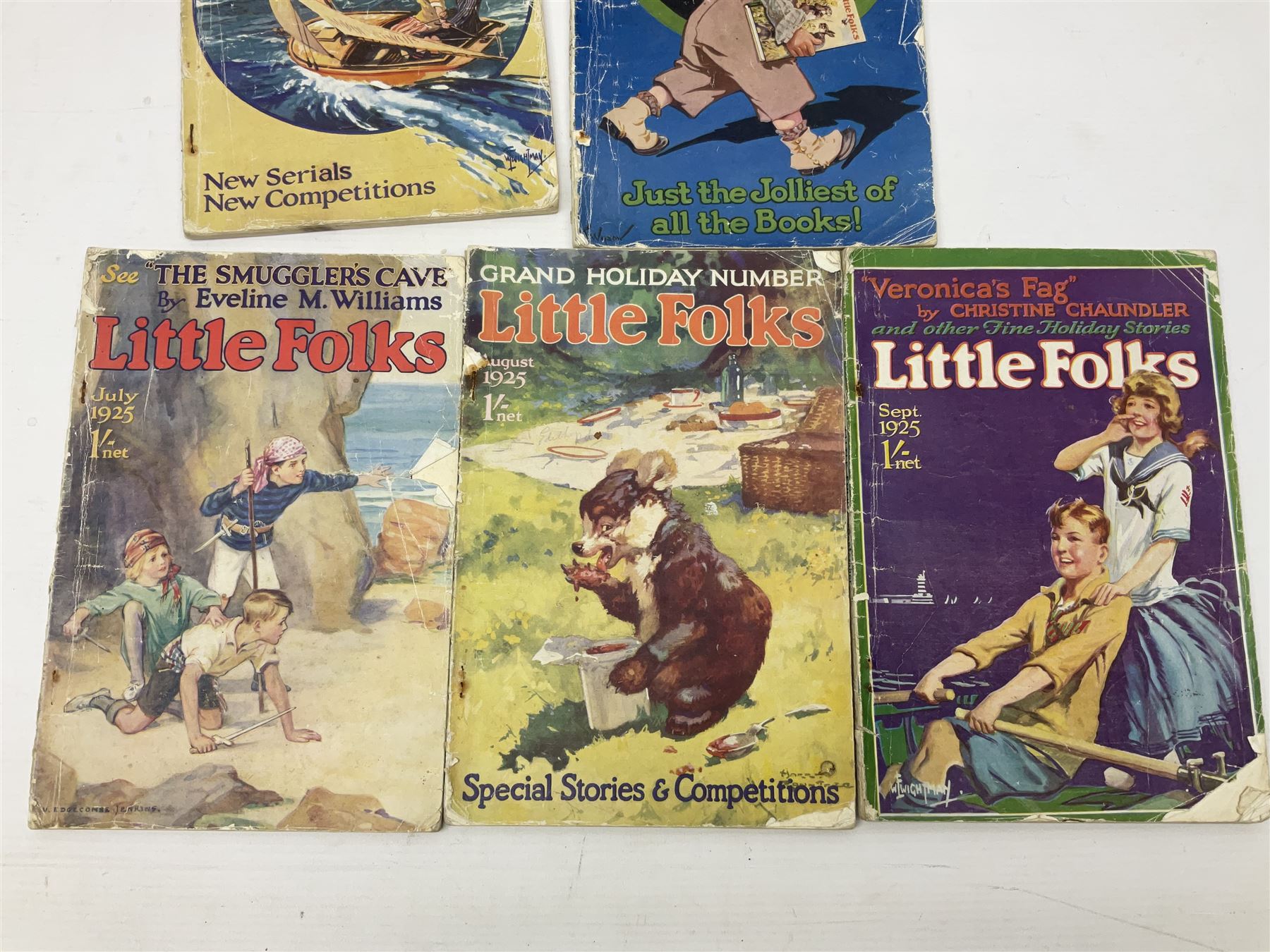 Two Daily Mail Nipper Annuals 1938 and 1939, together with five Little Folks magazines and eight Thriller magazines 