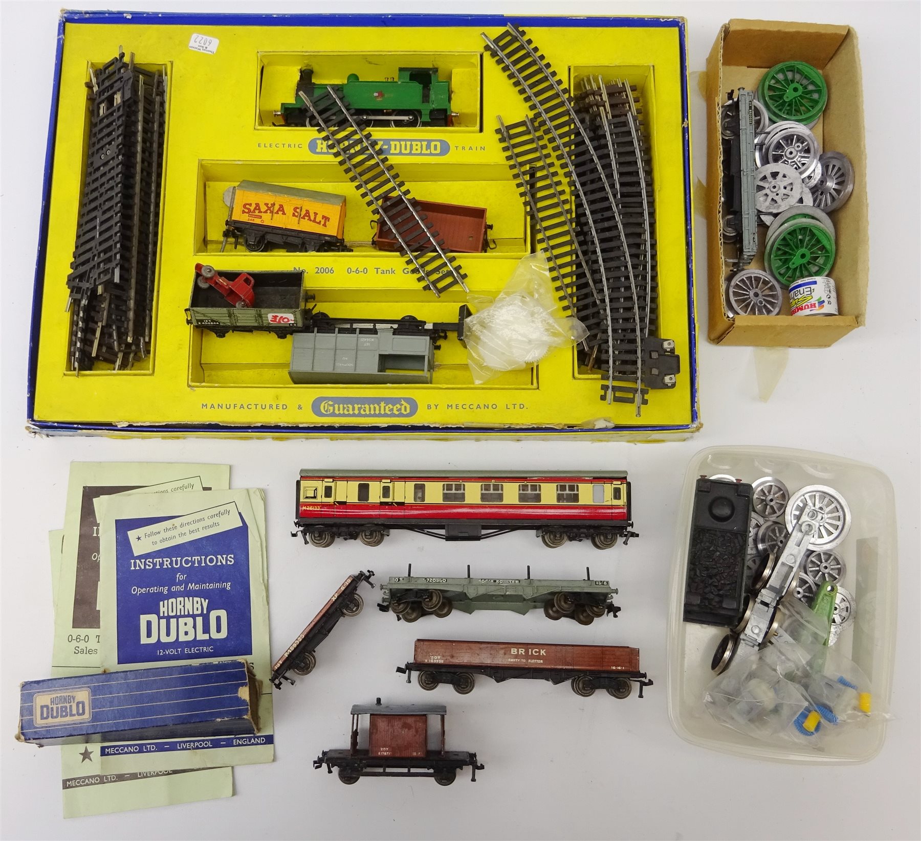 Hornby-Dublo electric train set - 2006 0-6-0 Tank Goods Train with ...