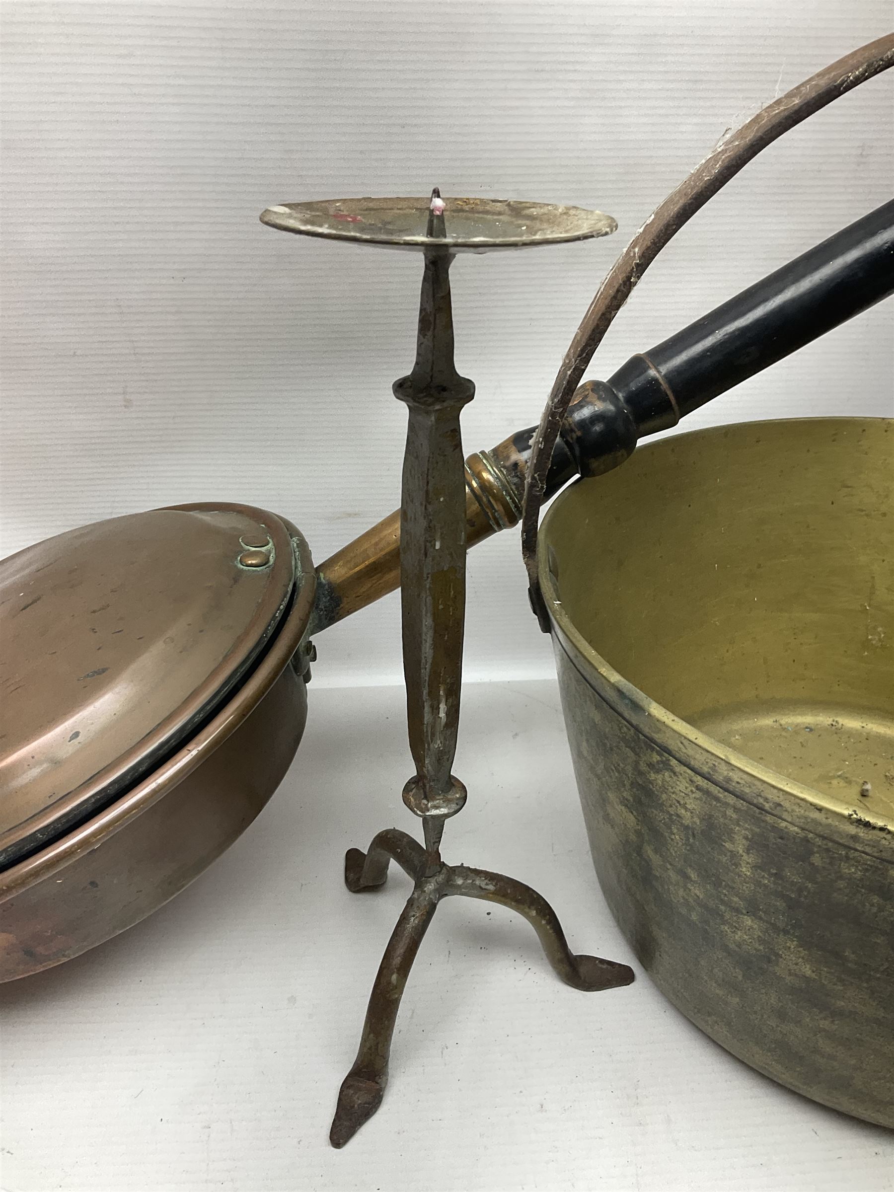 Jam pan, bed pan and other metalware 