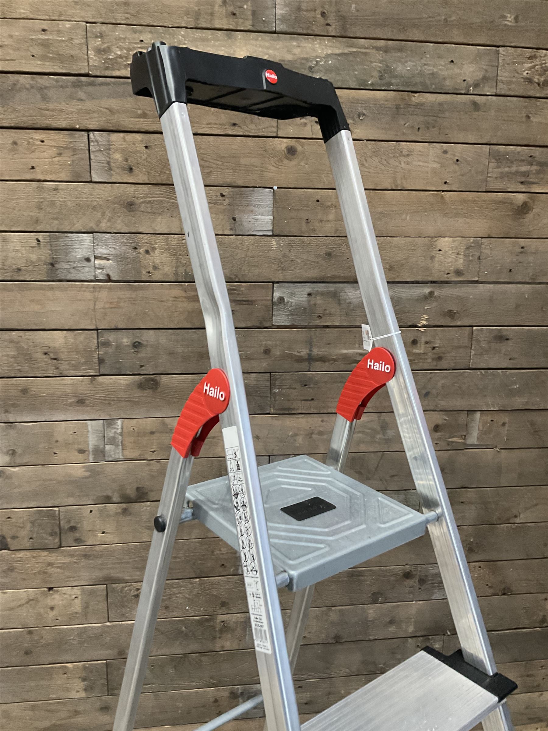 Hailo five rung step ladders