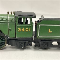 ‘00’ gauge - kit built Class V4 2-6-2 ‘Bantam Cock’ locomotive and tender no.3401 in LNER green