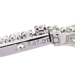 18ct white gold round brilliant cut diamond bracelet, stamped 750, total diamond weight 3.07 carat