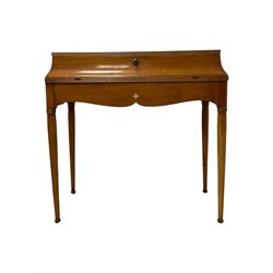 French design cherry wood dressing table, reed moulded hinged lid reveals mirror back, central compartment with lid and divisions, on turned supports