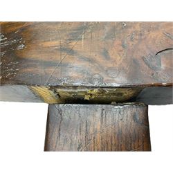 20th century Jacobean design oak refectory dining table, rectangular plank top with cleated ends, on turned supports united by H-stretchers 