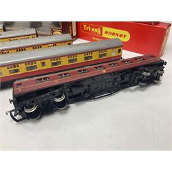 Various makers ‘00’ gauge - twenty three passenger coaches to include buffet cars, sleeping cars, utility van, Pullman coaches etc; mostly Hornby/Tri-Ang boxed (23) 