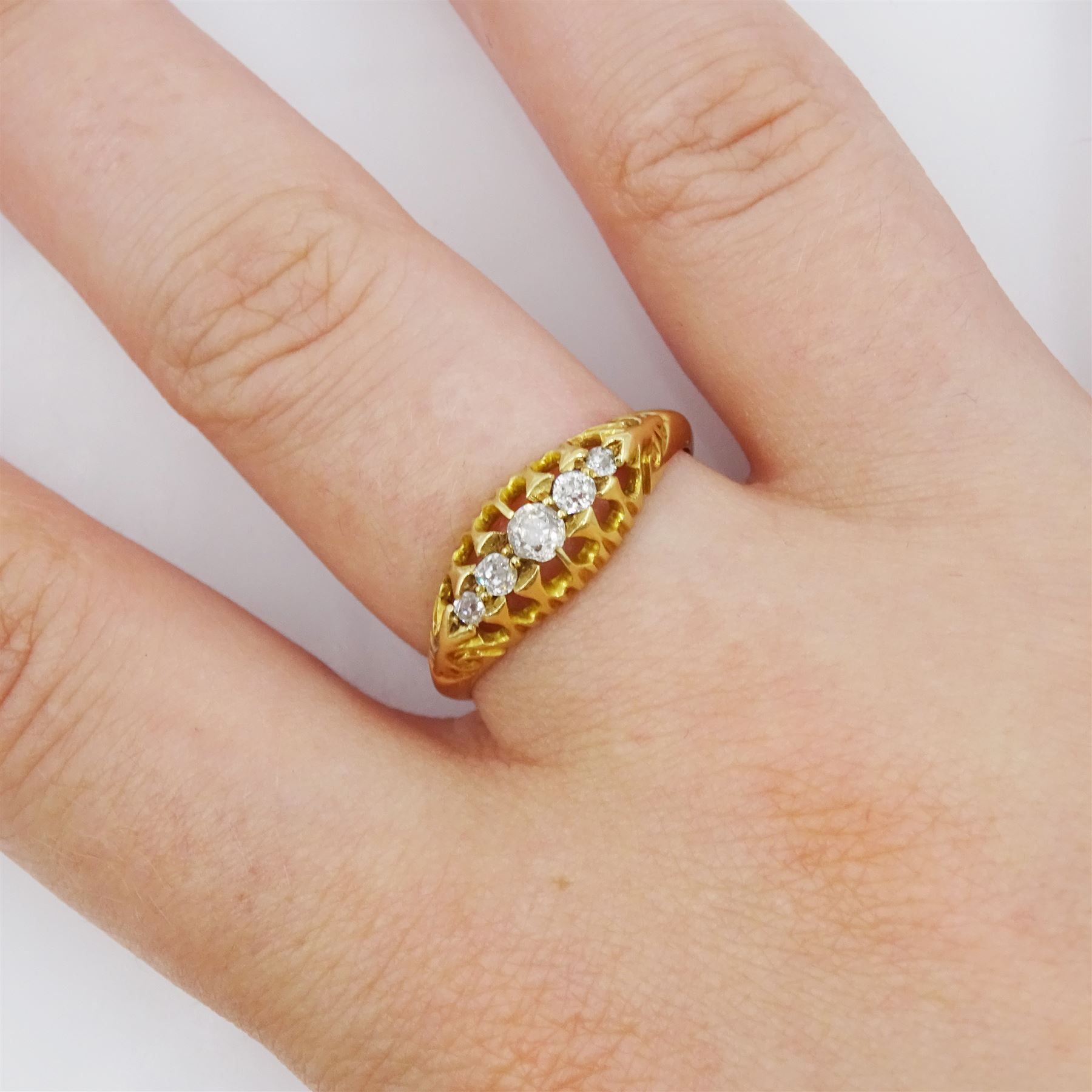 Edwardian 18ct gold five stone diamond ring, Birmingham 1905, total diamond weight approx 0.20 carat