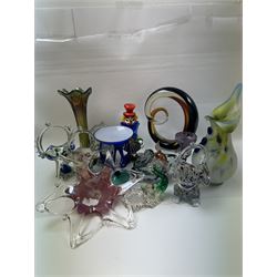 Collection of Murano glass and similar, including baskets, vases and similar 