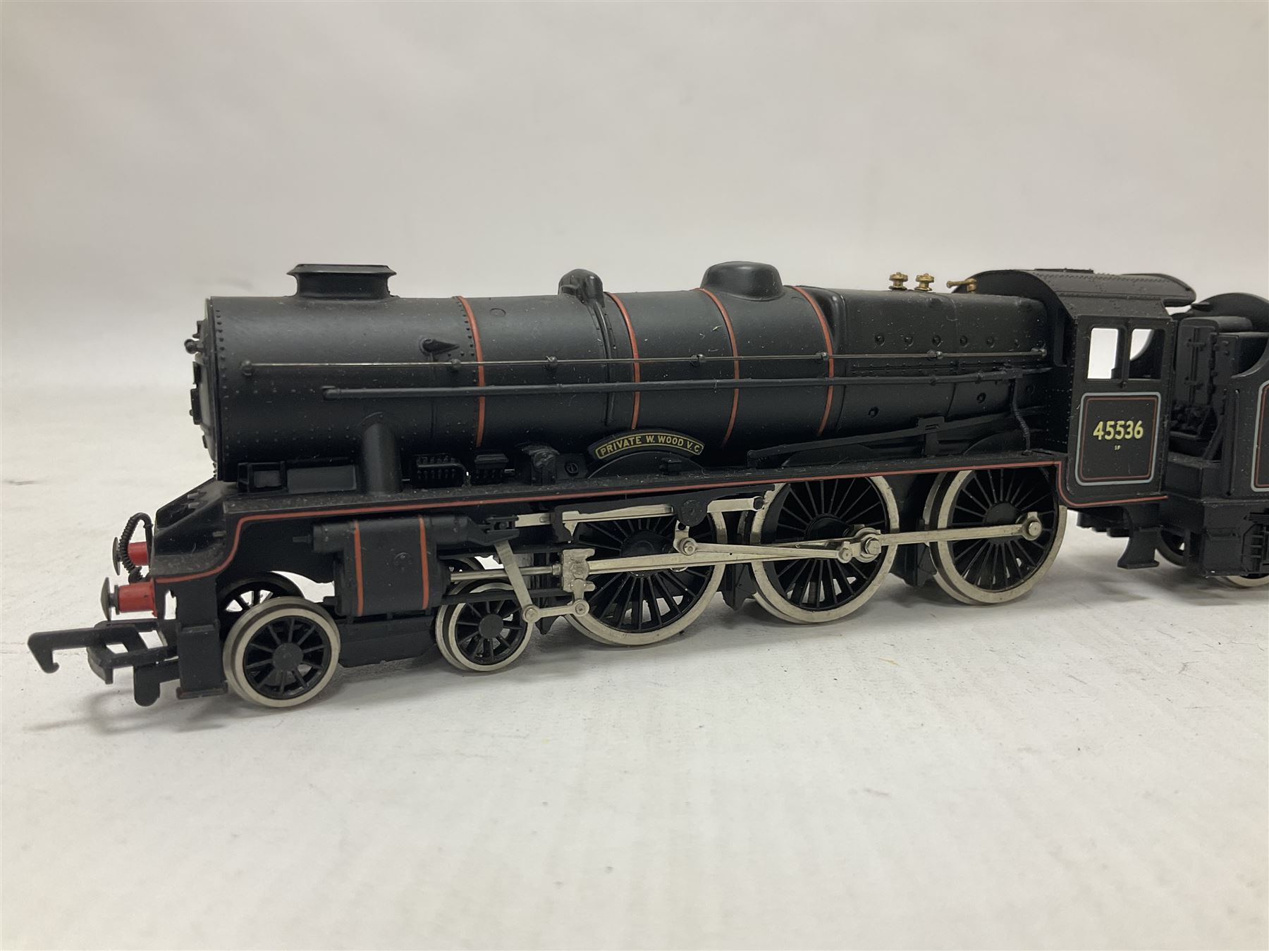 Mainline Railways ‘00’ gauge - Class 7P 4-6-0 ‘Black Watch’ no.6102 in LMS black; Patriot Class 6P/7P 4-6-0 ‘Illustrious’ no.45532 in BR green; Patriot Class 6P/7P 4-6-0 ‘Private W. Wood, V.C.’ no.45536 in BR black; Standard Class 4 4-6-0 no.75006 in BR black (4) 