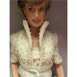 The Franklin Mint Diana Princess of Wales Doll, boxed together with an Ascho The Royal Bride paper Diana doll 