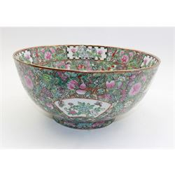 Chinese famille rose bowl, painted with panels depicting court scenes and flora and fauna, D31cm