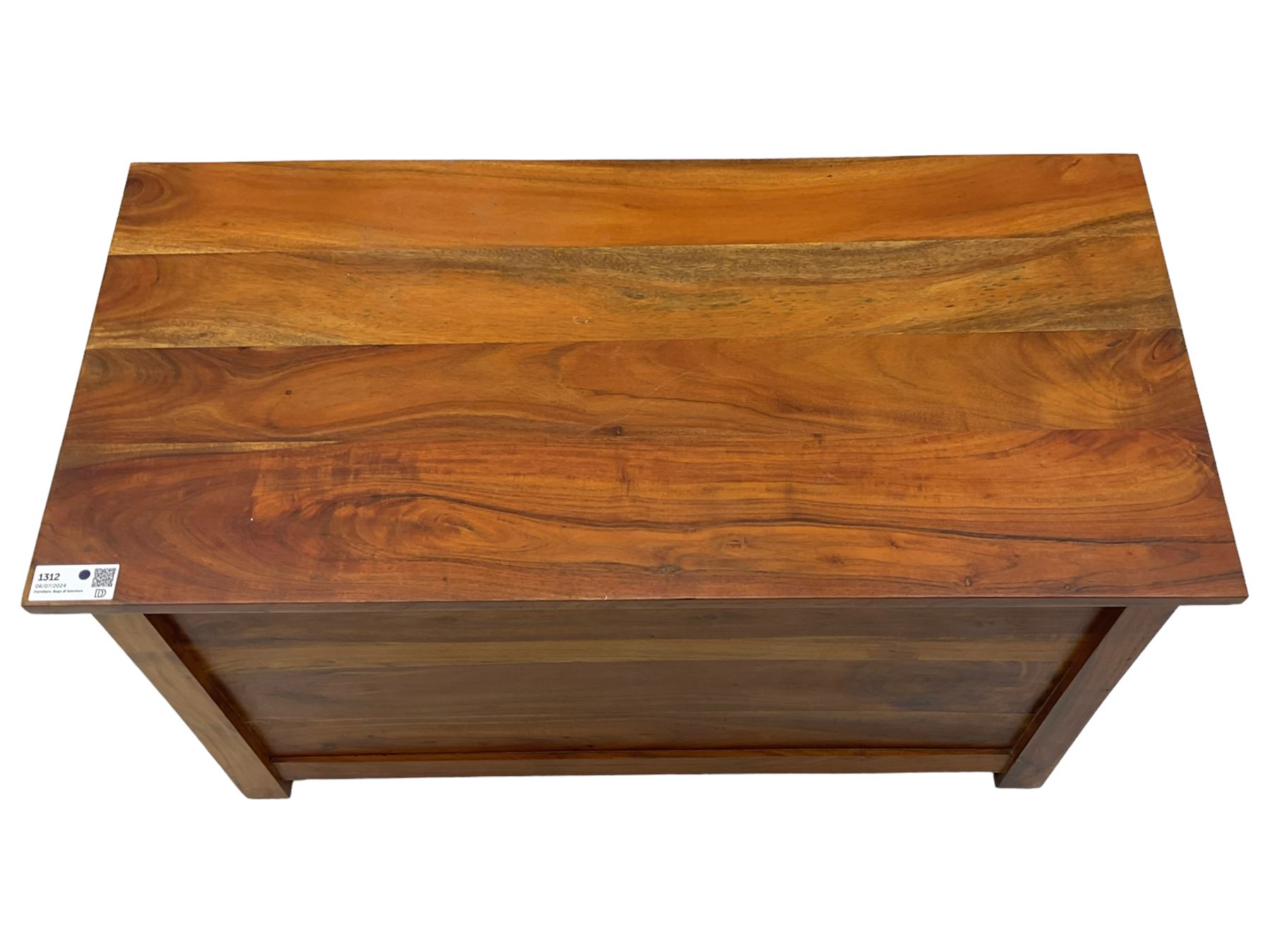 Hardwood blanket box, enclosed by hinged lid