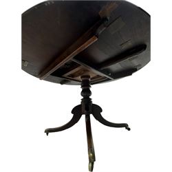 Early 19th century mahogany breakfast table, circular moulded tilt-top, turned pedestal on four splayed supports