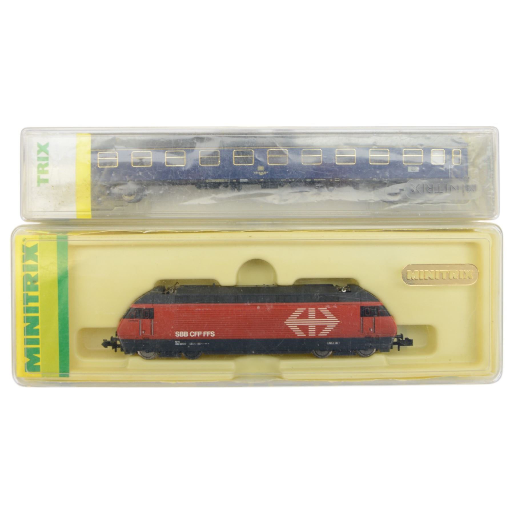 'N' gauge locomotives and rolling stock, including Peco NL 21 4-6-0 Jubilee Class LMS 'Renown', limited edition Brass Locomotives SE&CR Wainwright L Class 4-4-0 locomotive with certificate, EFE Rail Class 17 locomotive in BR Blue, Minitrix locomotive no. 12862, together with coaches and goods wagons, including Roco, Bachmann, Erian and Trix examples, all boxed  